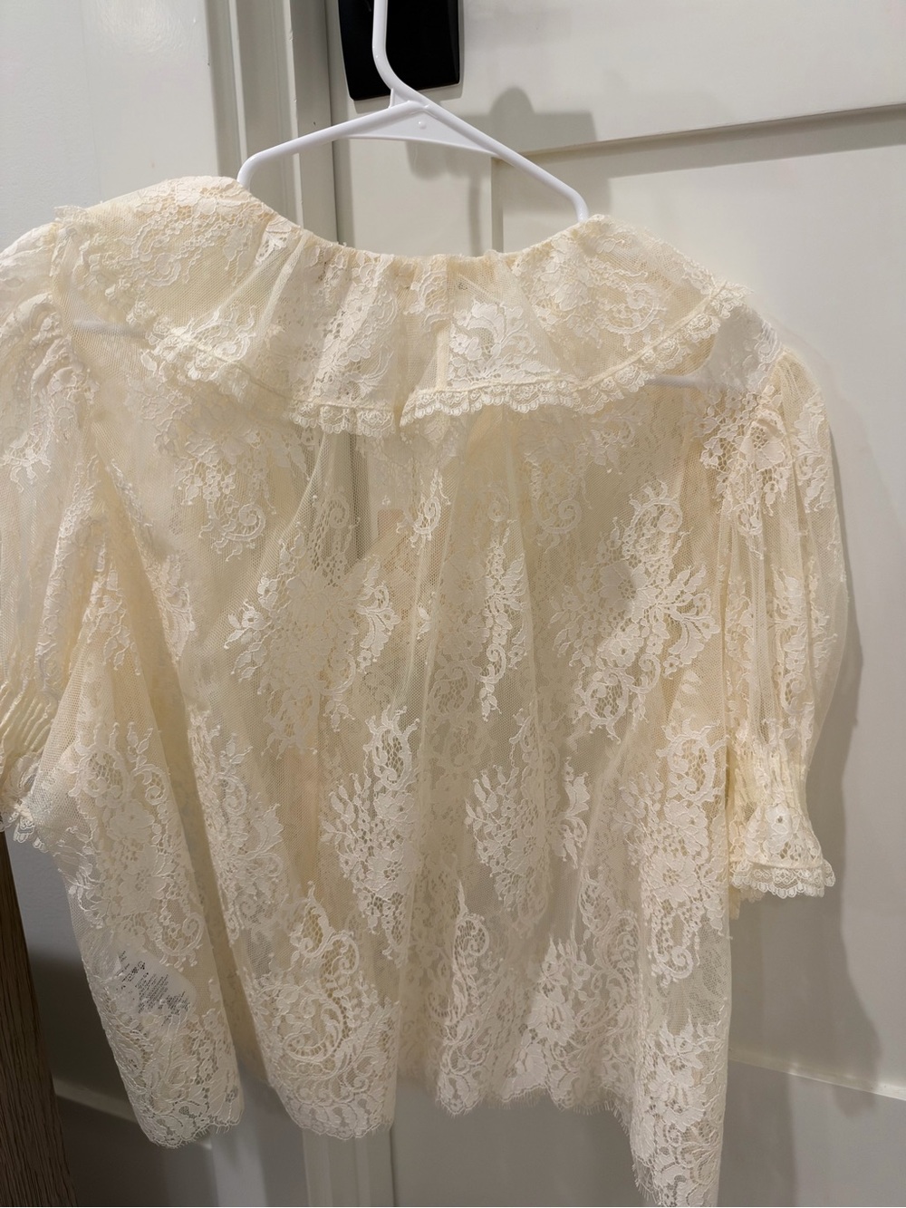 Doen Ivory Lace Ruffle Blouse - Picture 3 of 3